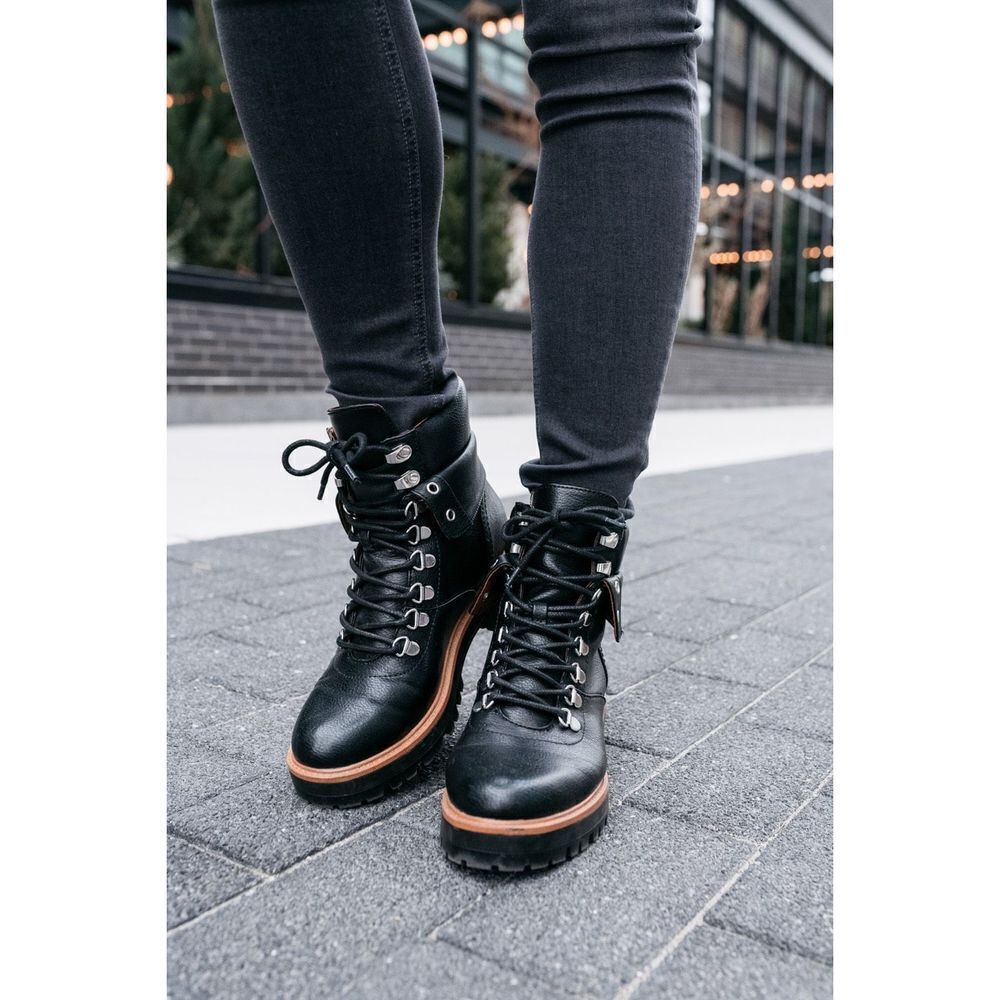 ✨indigo Ariana Combat Boots✨
